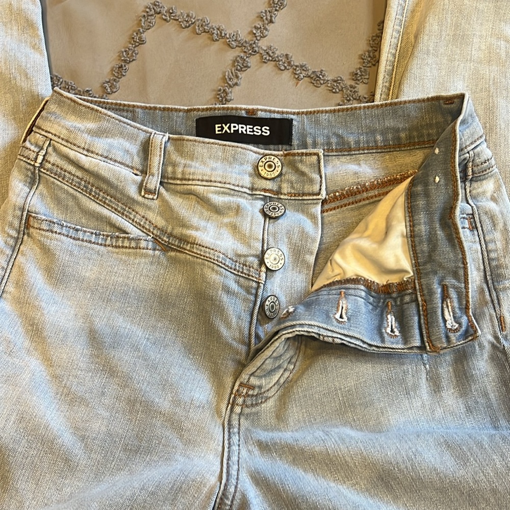 Express Mom Jeans - Picture 3 of 5